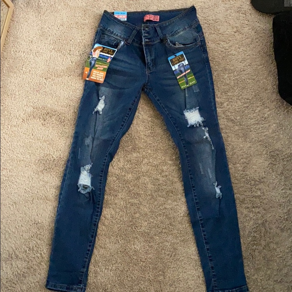 Distressed stretch jeans